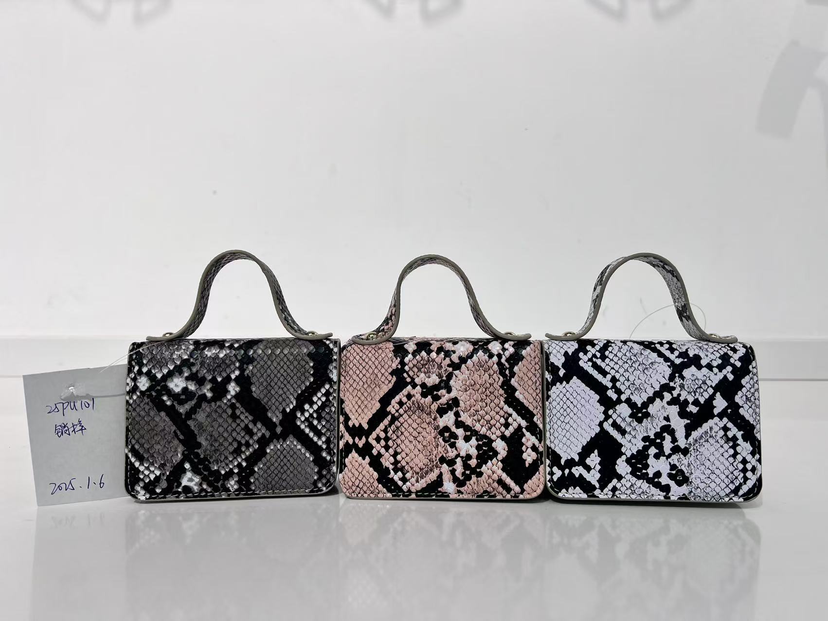 Guizhou Tainuona Leather Goods Co,.Ltd – Leather bags 3