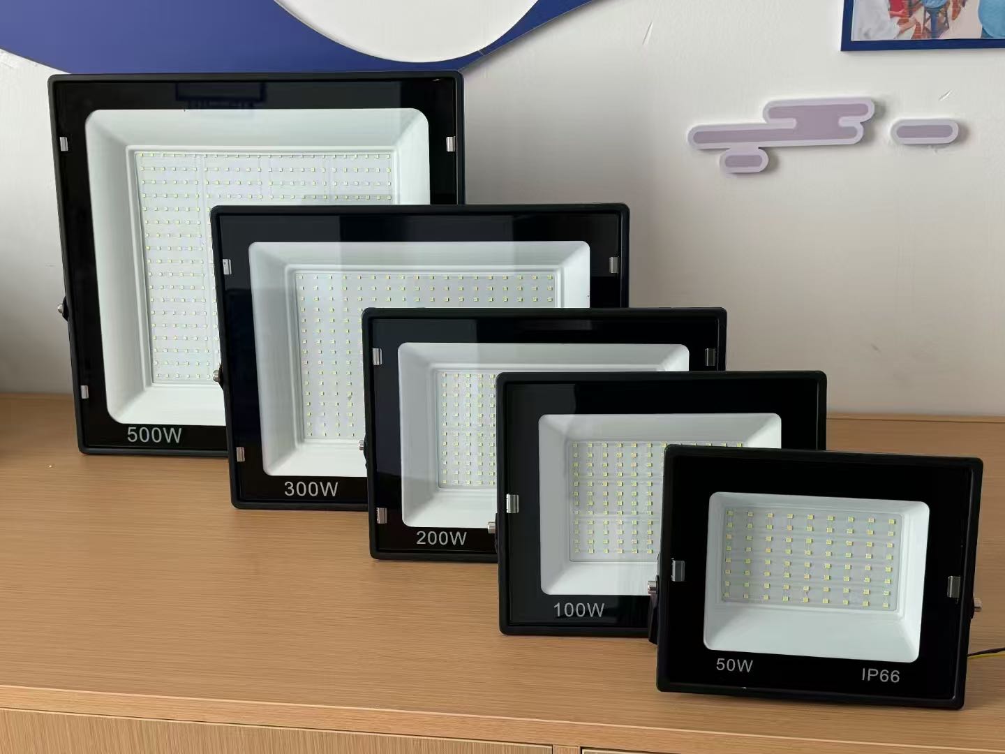 Kashgar Silk Road Light Lighting Technology Co., Ltd – bombilla led 1