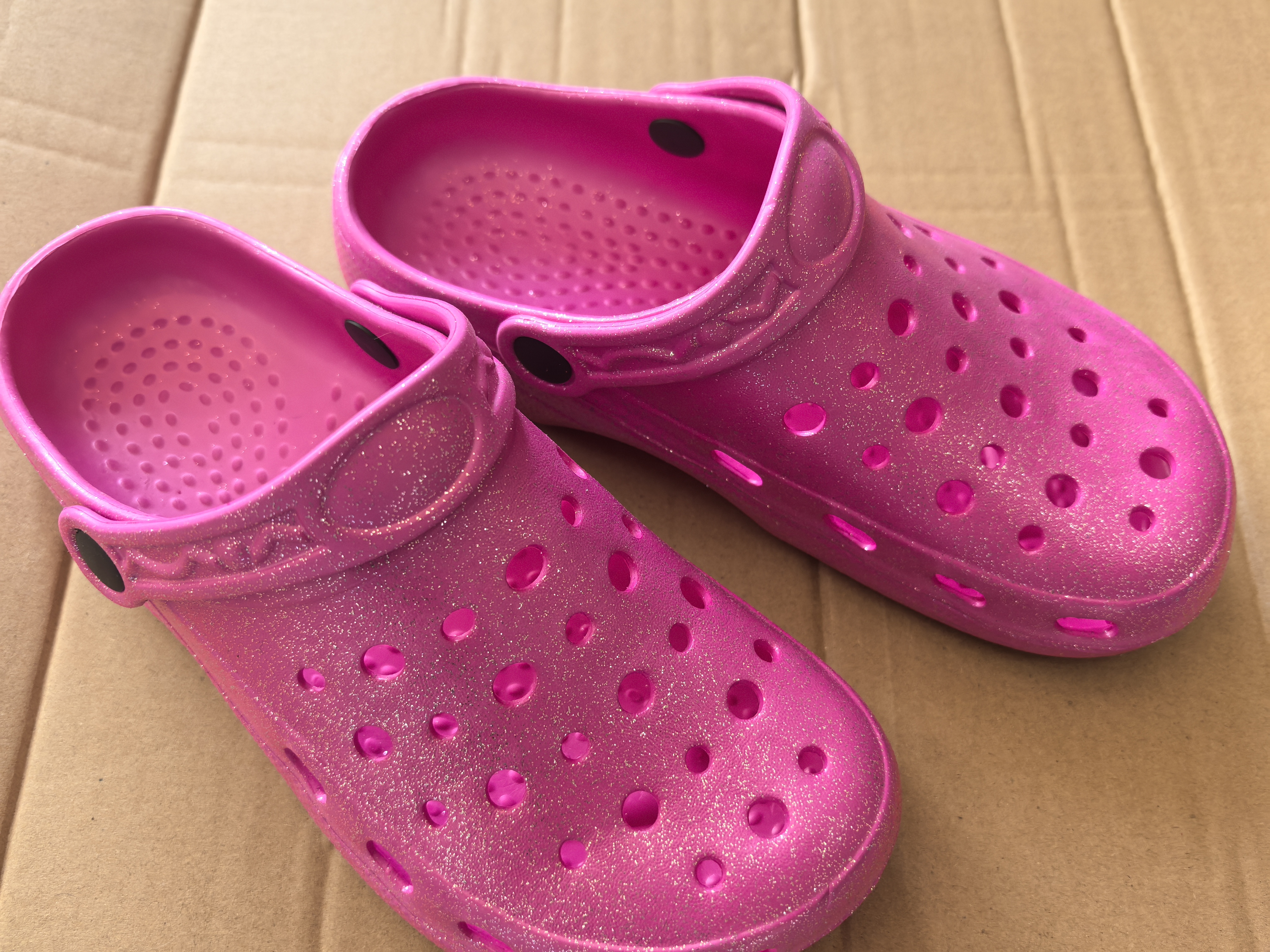 Huazhou Yizhan Trading Co., Ltd. – zapatos de tacón 2
