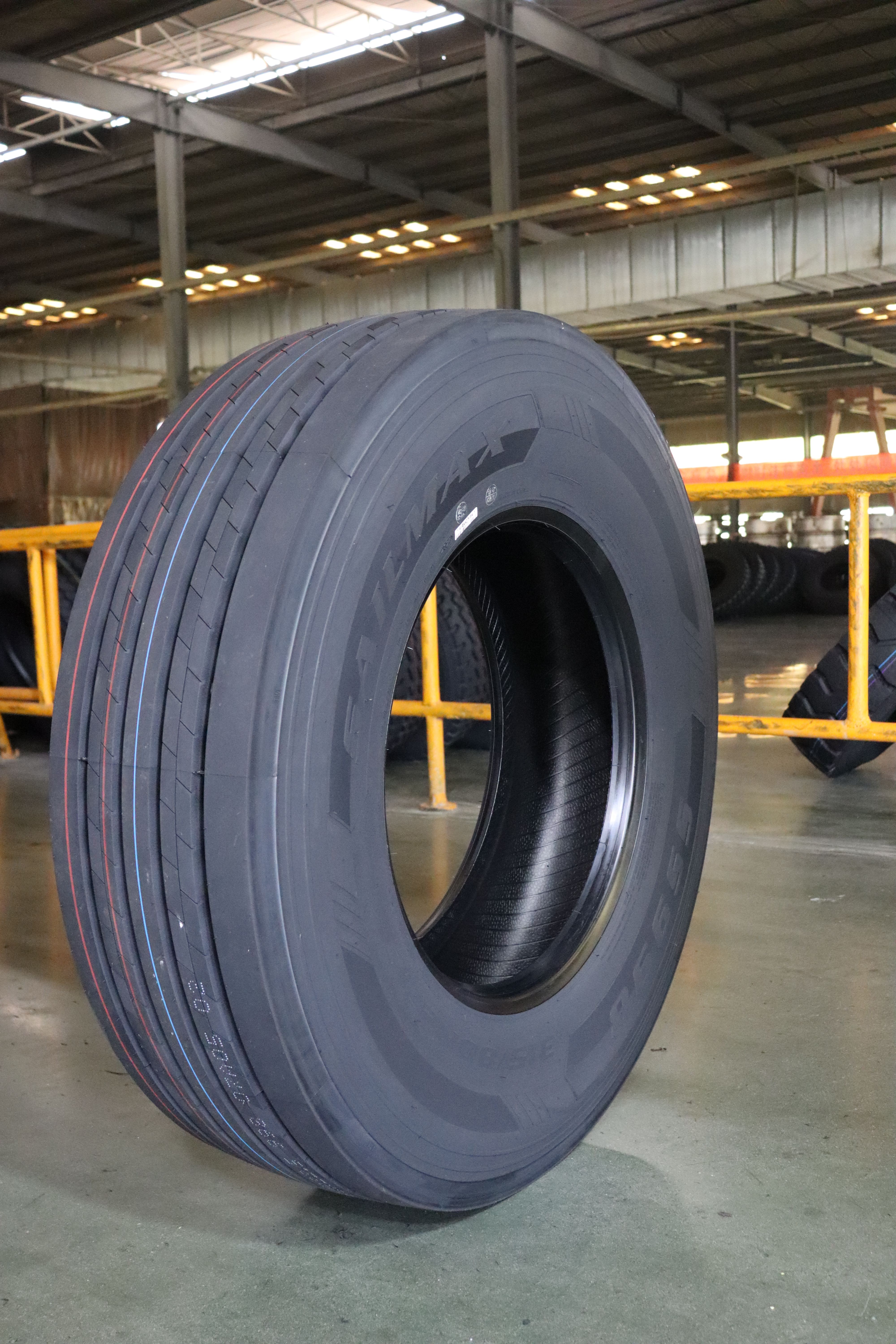 Xiamen ITG Materials Co., Ltd. – llanta de caucho 2