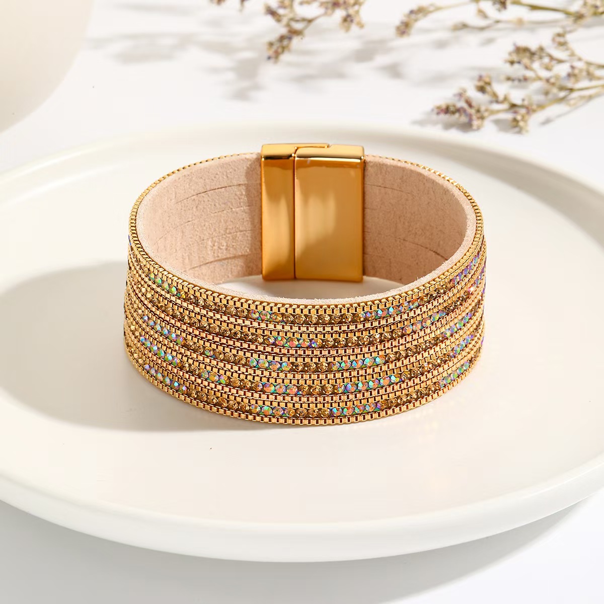 European and American popular wide edge magnetic buckle bracelet made of full diamond leather