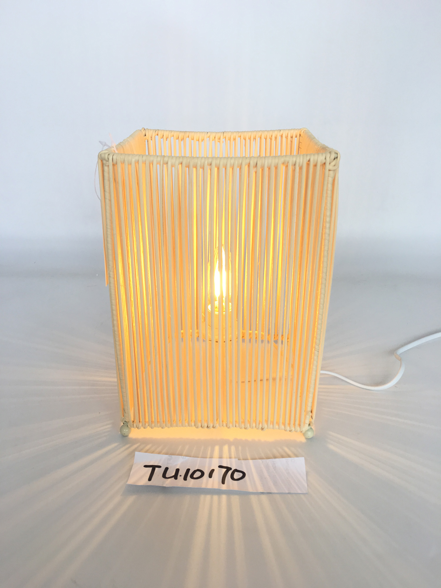 GUANGXI BOBAI JIAYU ARTS AND CRAFTS CO.,LTD – tubo fluorescente 2