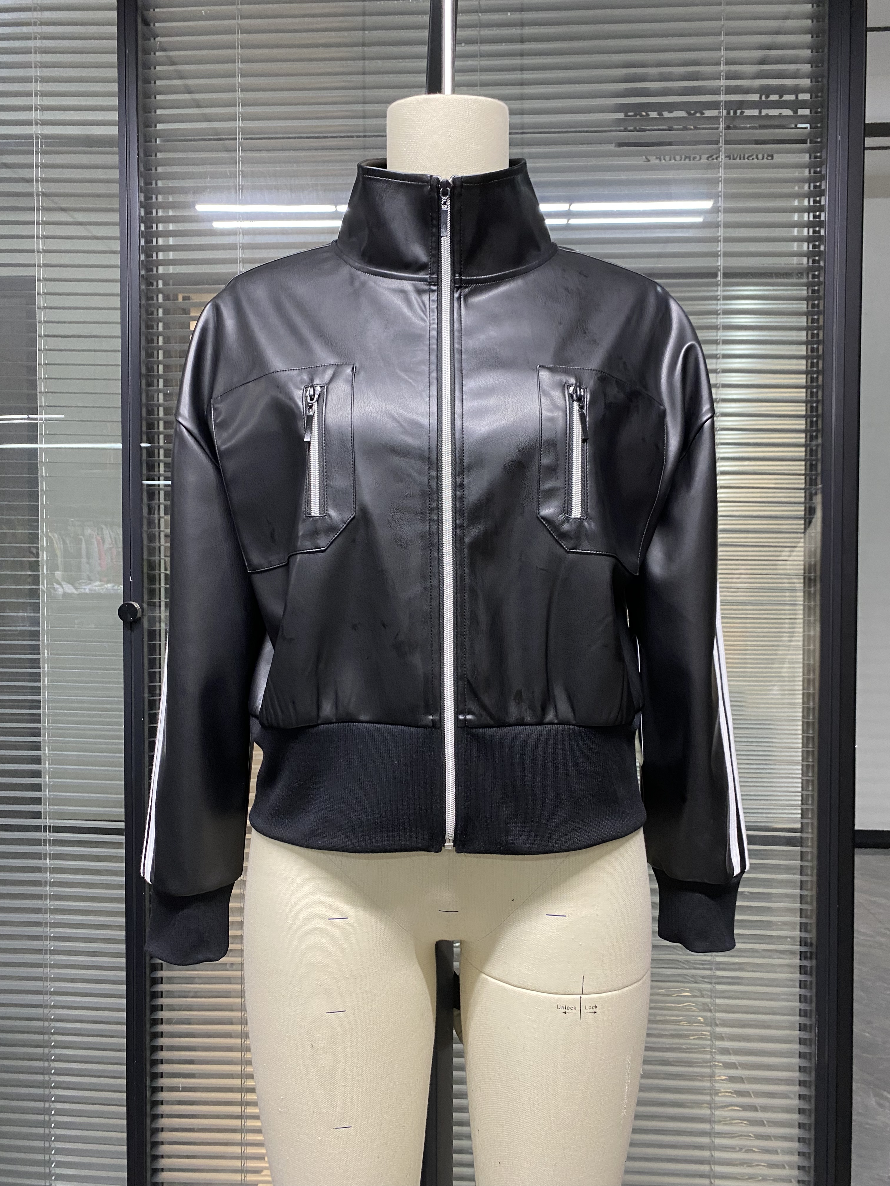 Womens&mens