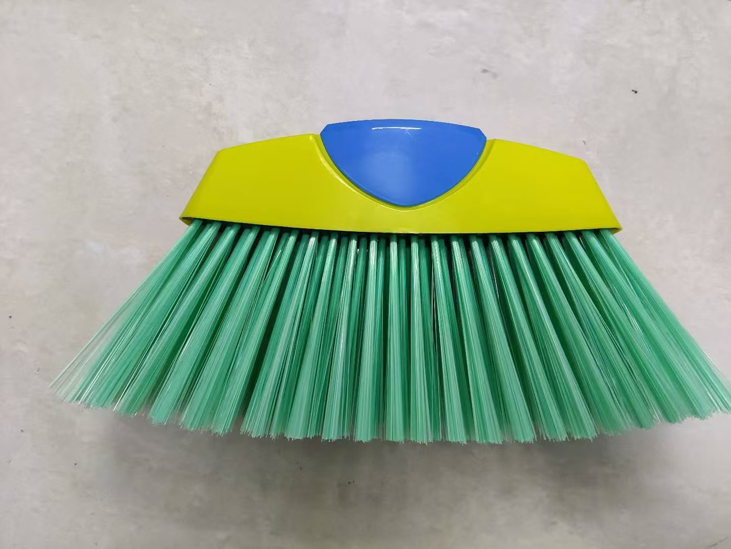 Plastic broom，Broom