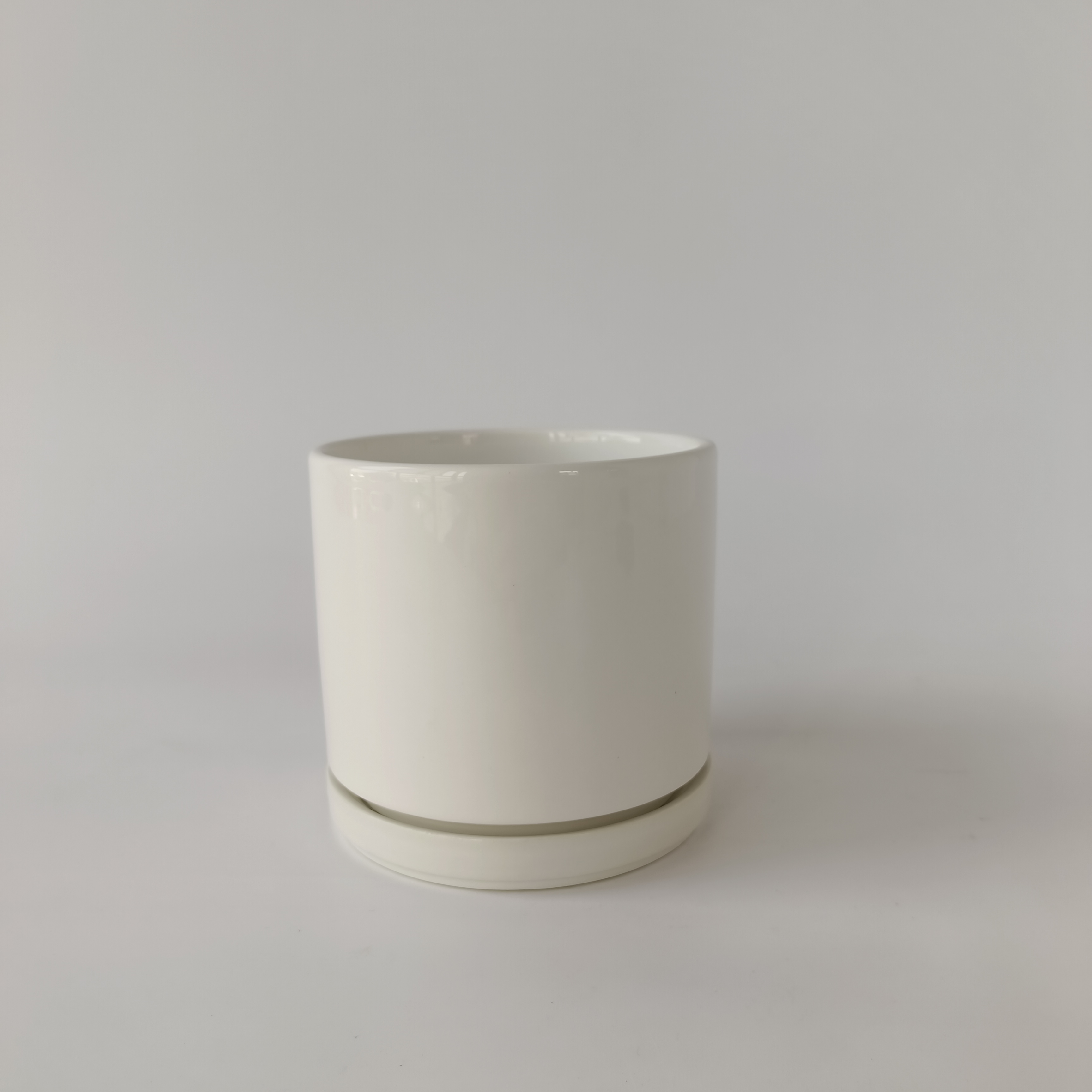 Ceramic flowerpot