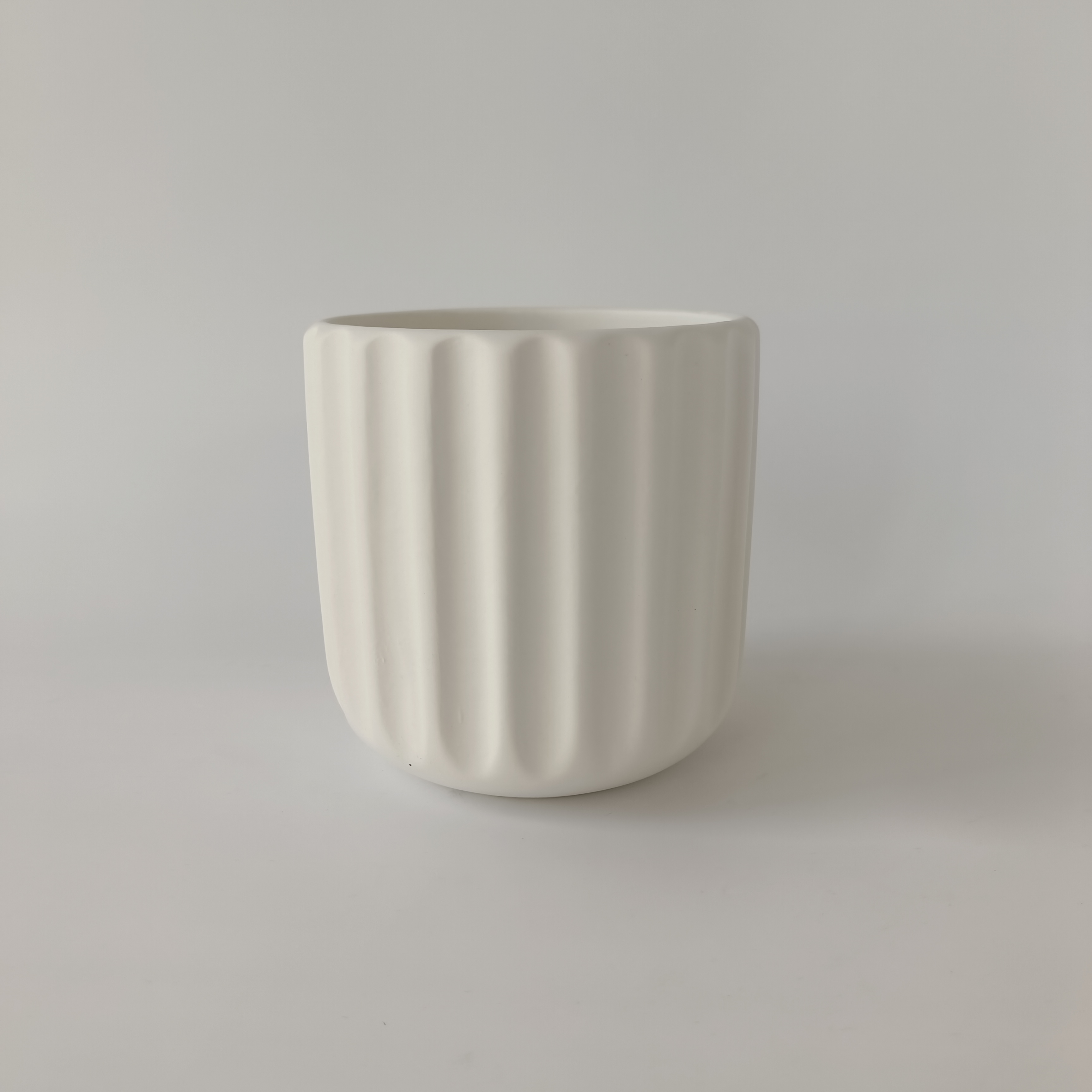 Ceramic flowerpot