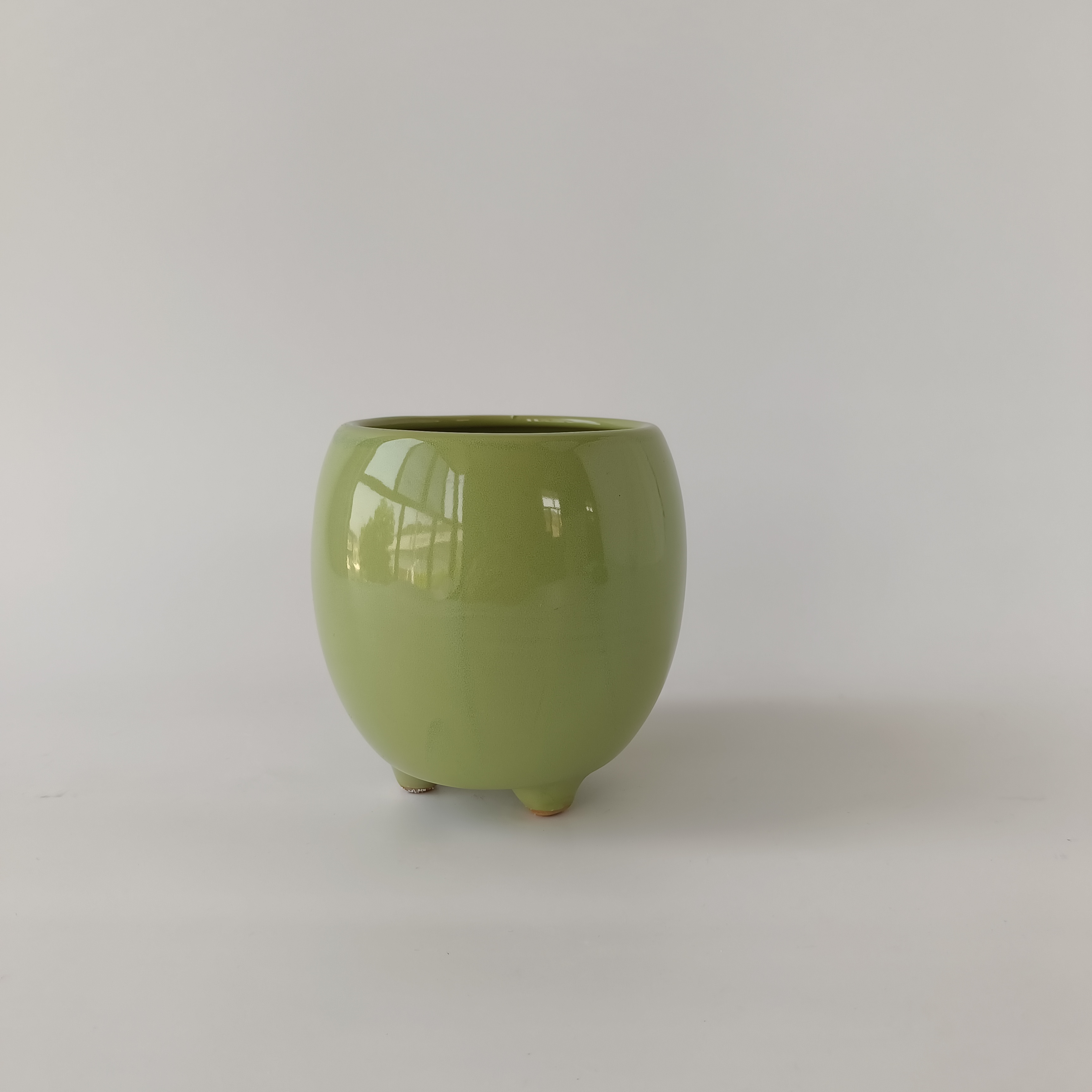 Ceramic flowerpot