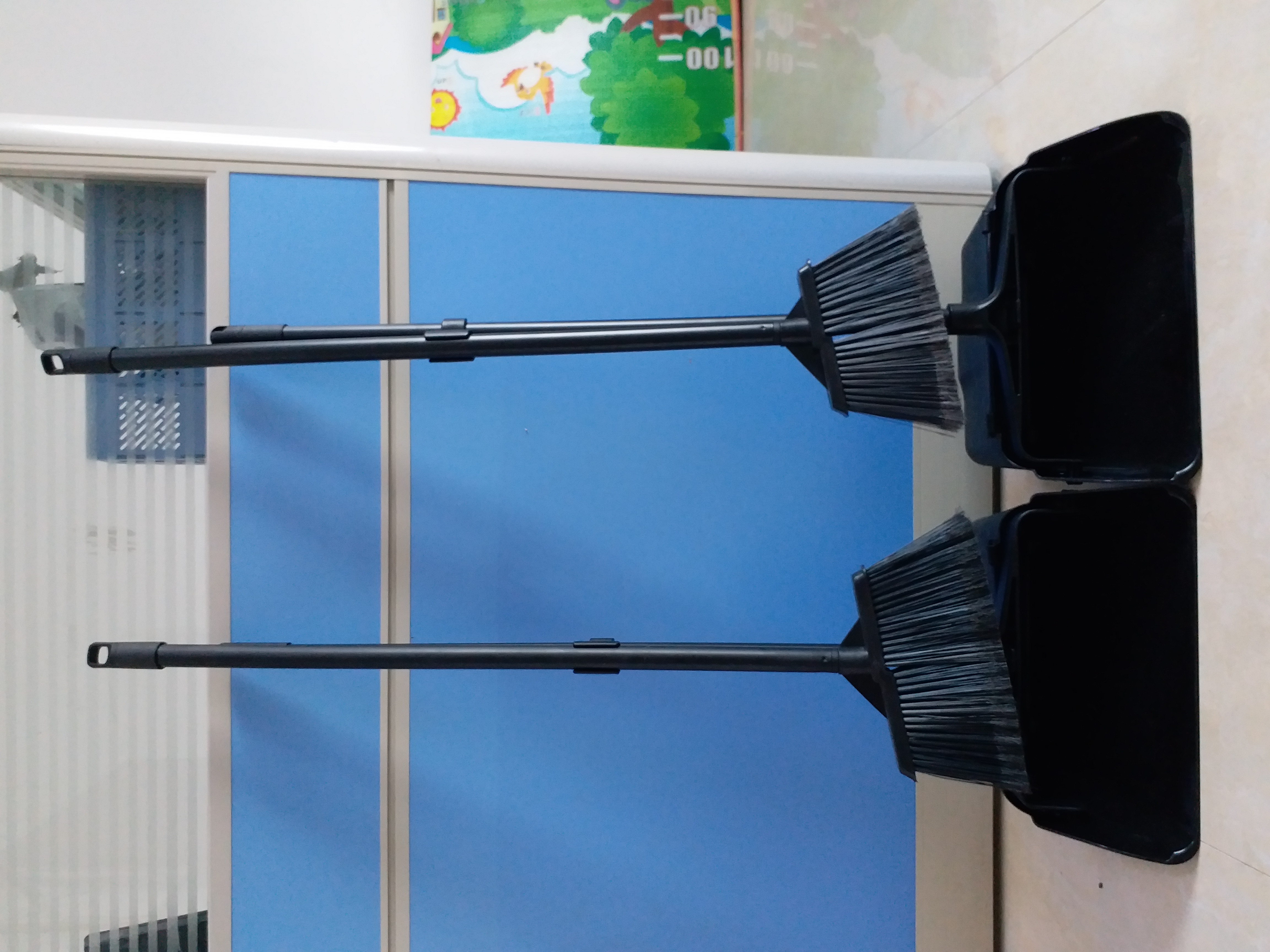 Plastic broom, plastic broom, broom, cleaning supplies, furniture supplies