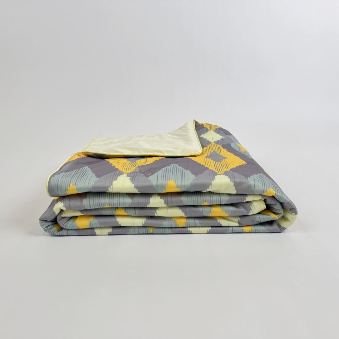 Double-Sided Cooling Surface Fluffy Cooling Blanket Quilt for Hot Sleepers and Night Sweats