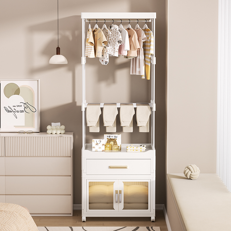 Folding coat rack