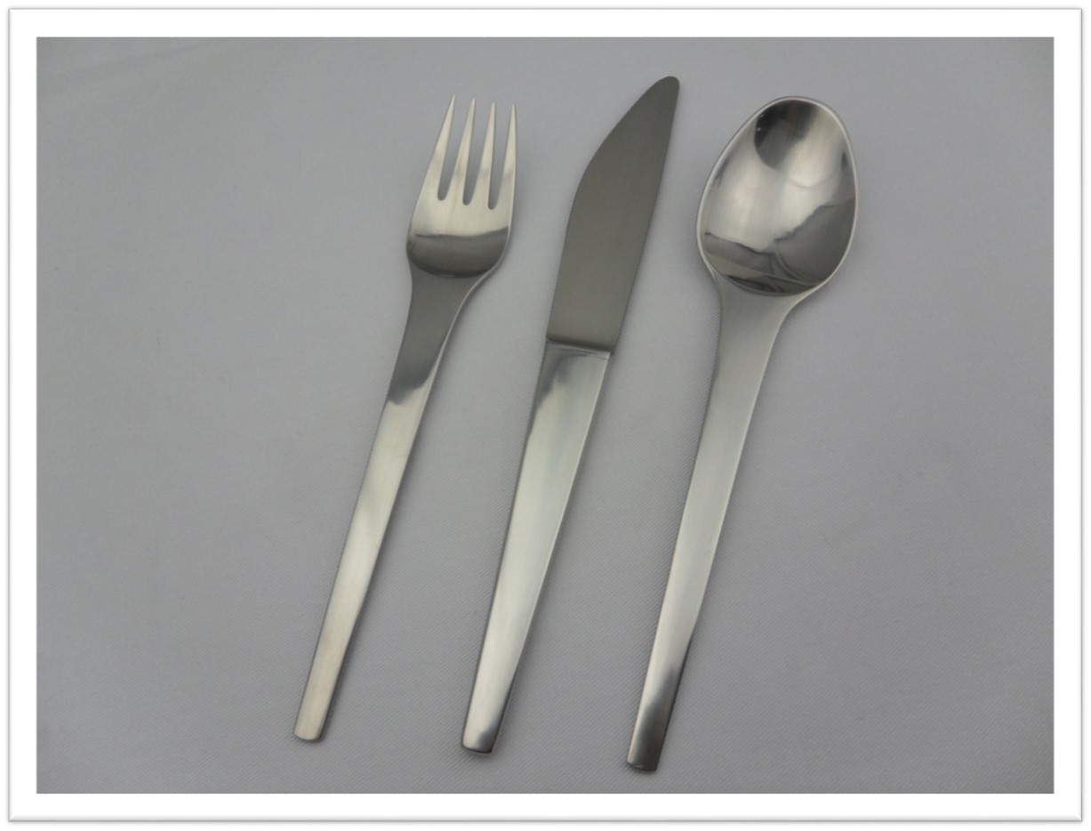 Stainless Steel Flatware Spoon/Fork/Knife