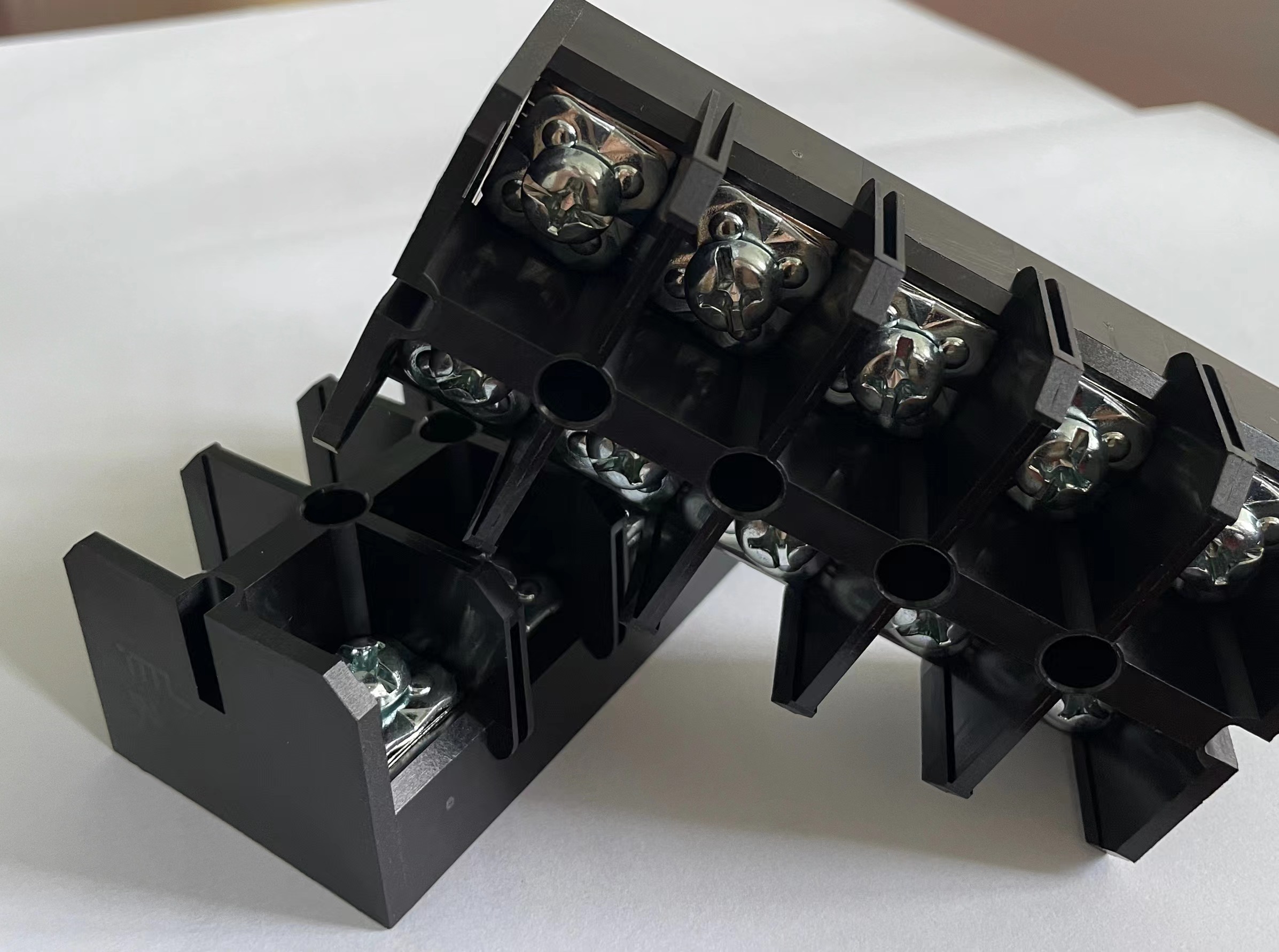 SICHUAN XINLIAN ELECTRONIC TECHNOLOGY CO.,LTD – lámpara de escritorio 3