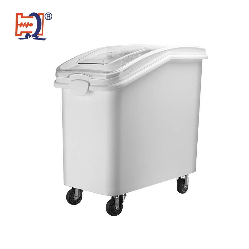 Plastic flour car