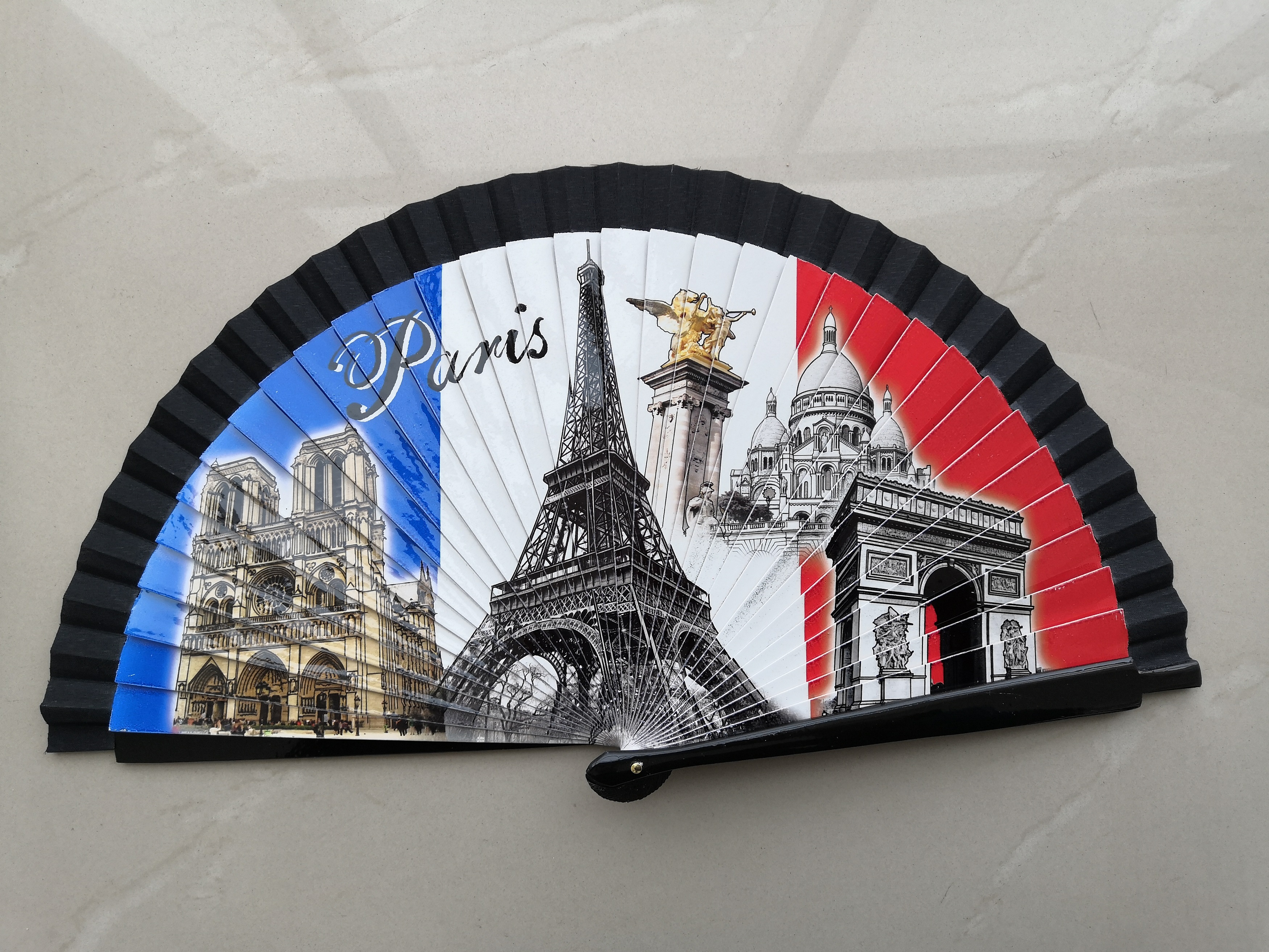 Tourist crafts