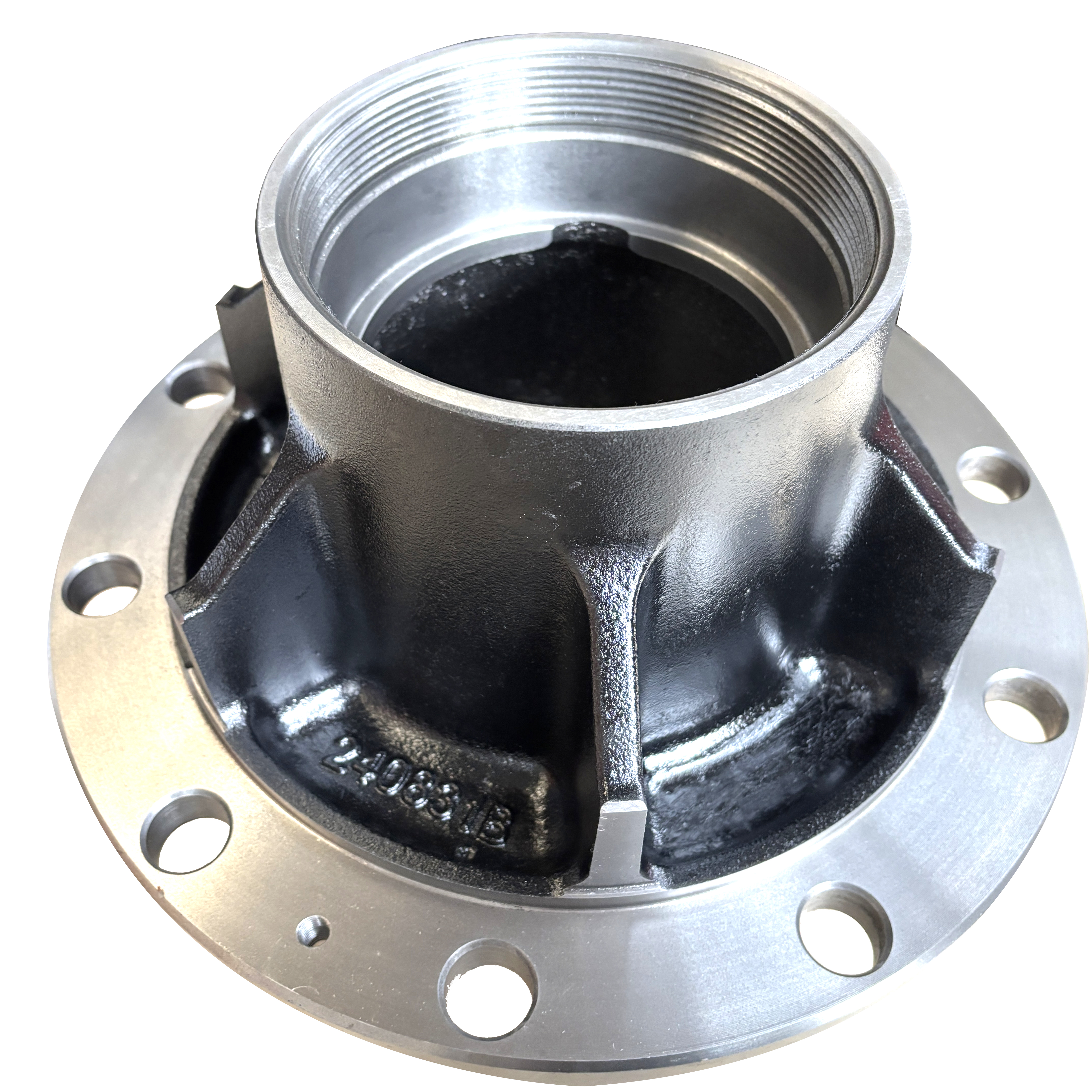 Truck and semi-trailer wheel hub