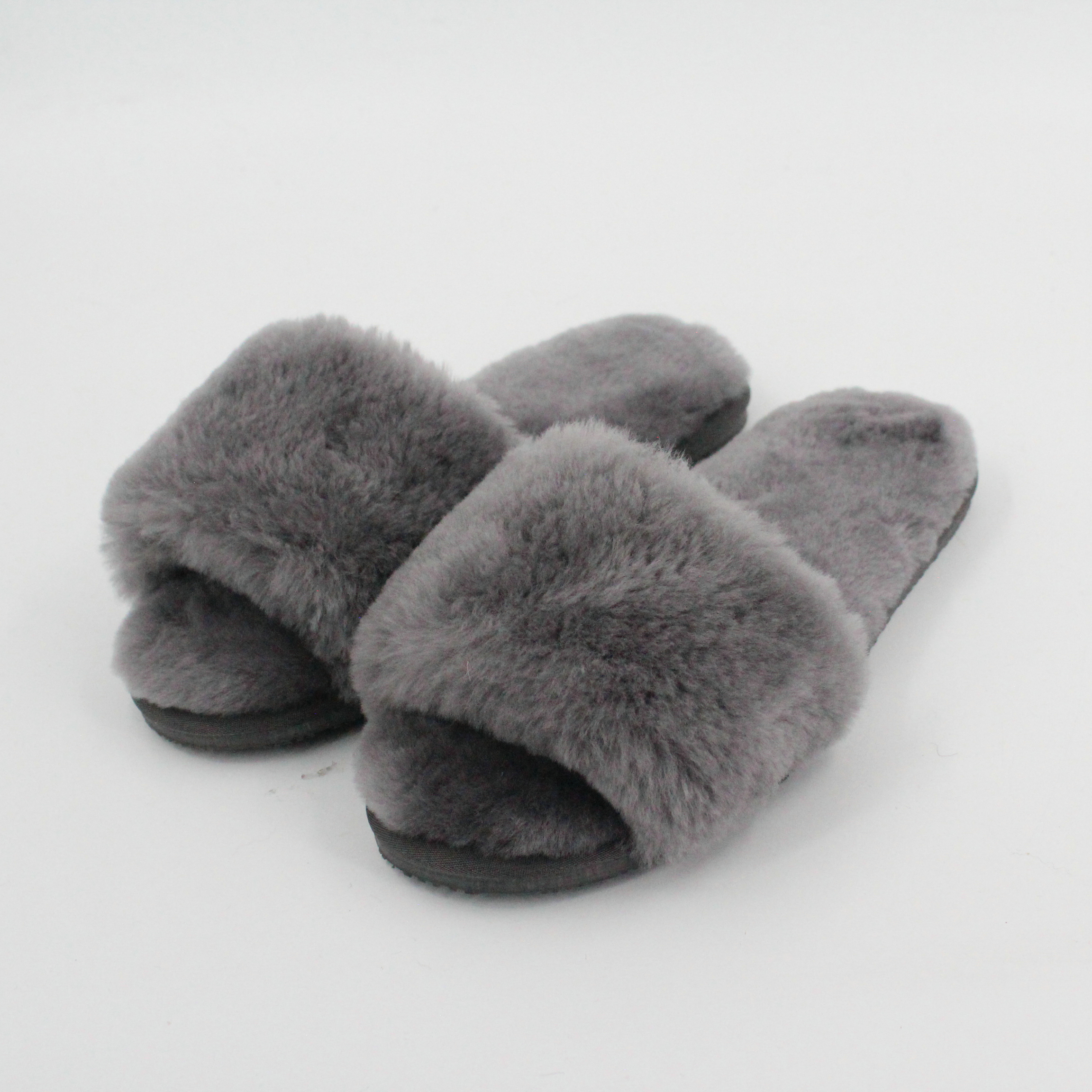 Slipper ,sheep fur slippers