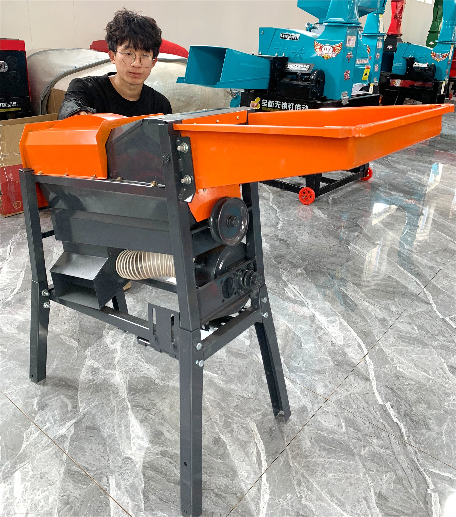 DANDONG WELLGAIN MACHINERY EQUIPMENT CO., LTD – molde de inyección 1
