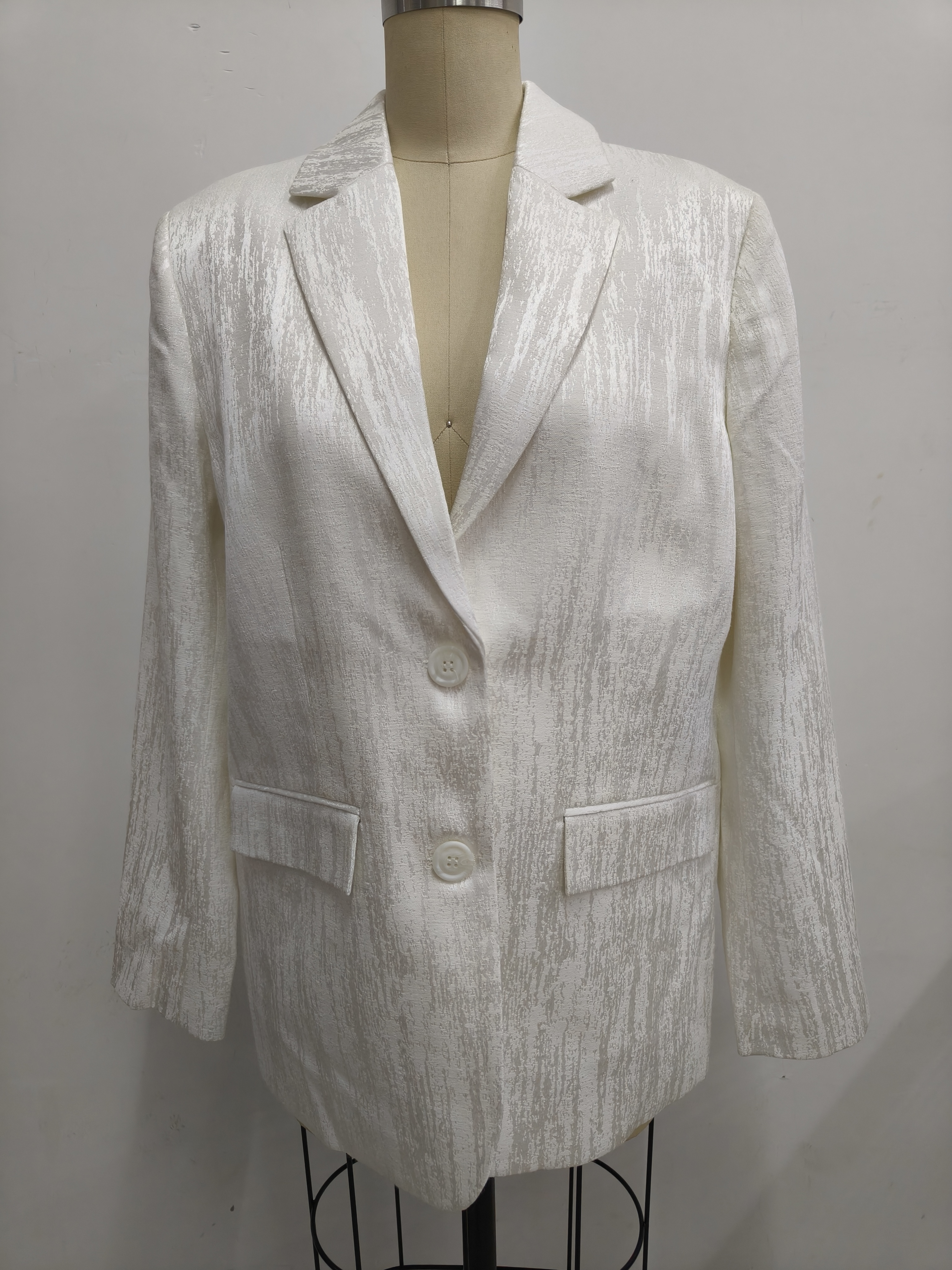 Dongguan Xiuyu Fashion Garment Co., Ltd – Long coat 4