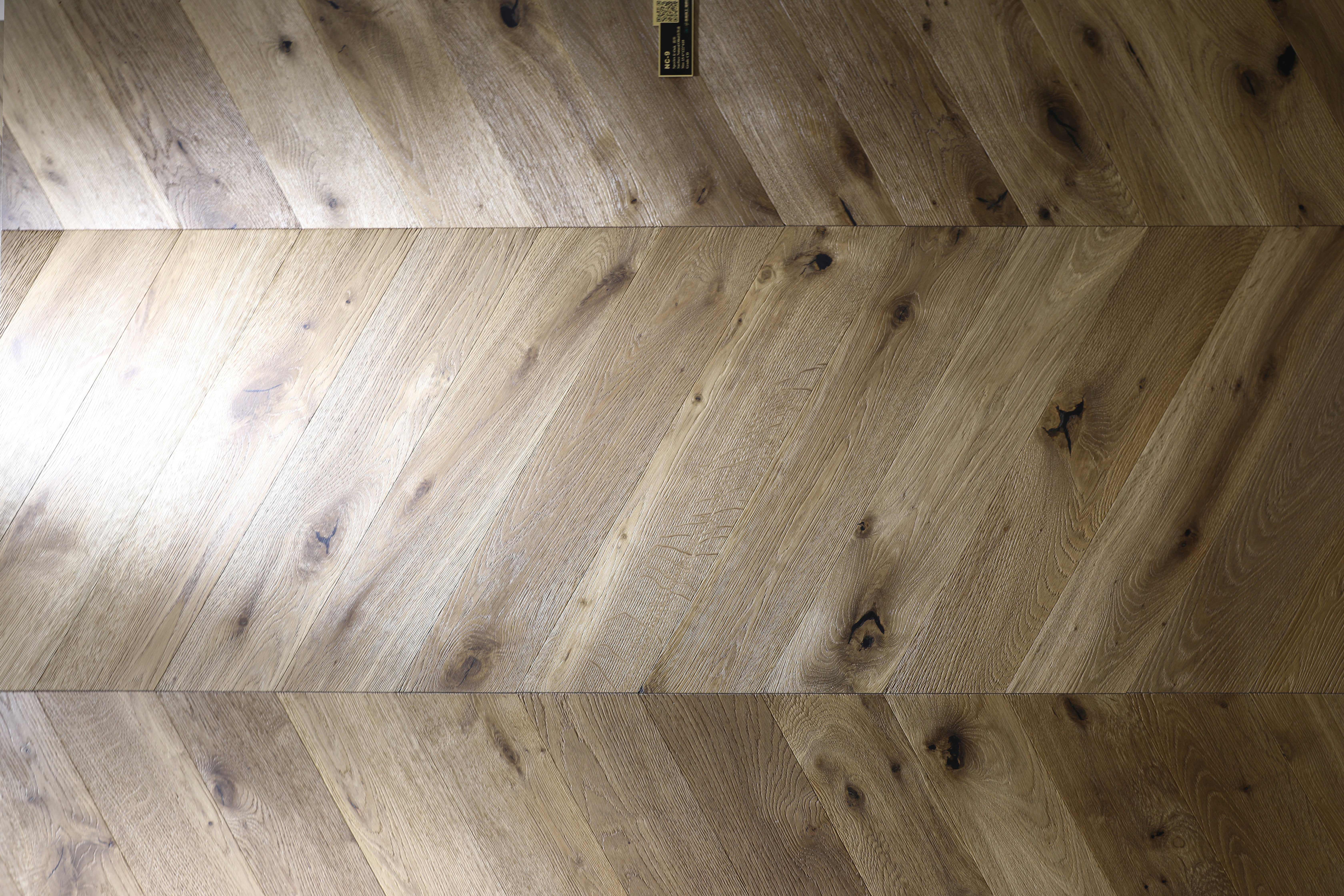 JILIN FOREST INDUSTRY NEW JINQIAO FLOORING CO., LTD. – sofá de cuero 3