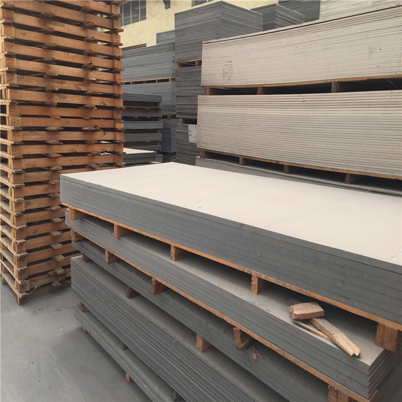 Shanghai Xinzhongyi Industry and Trade Co., Ltd – portarretrato 3