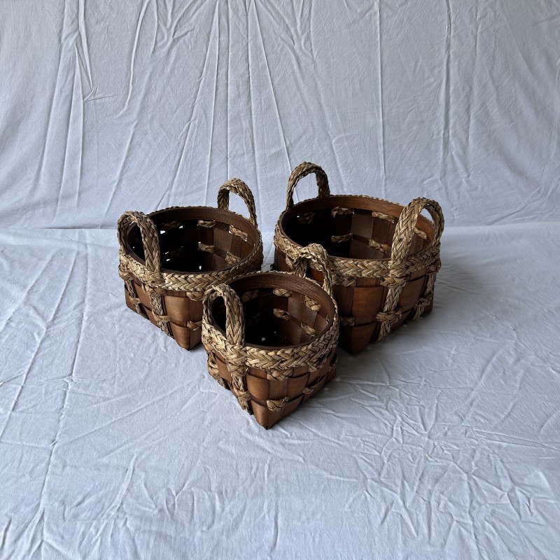 Wood basket