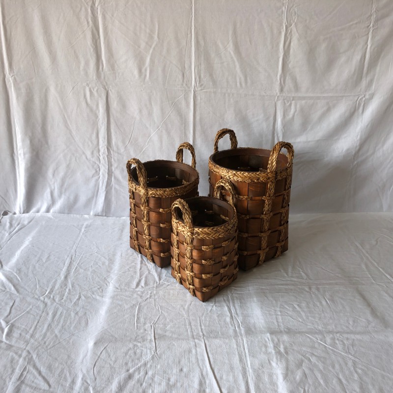Wood chip basket