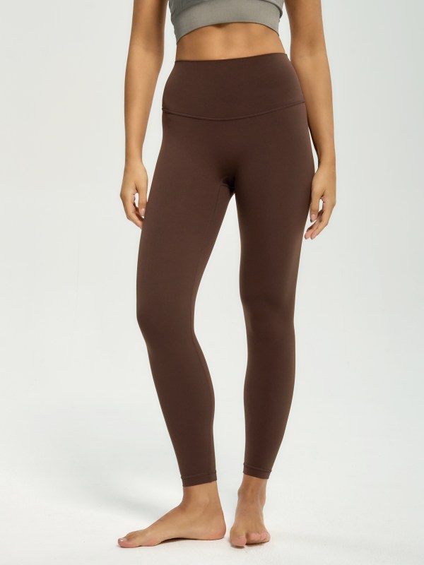 No awkwardness line yoga pants