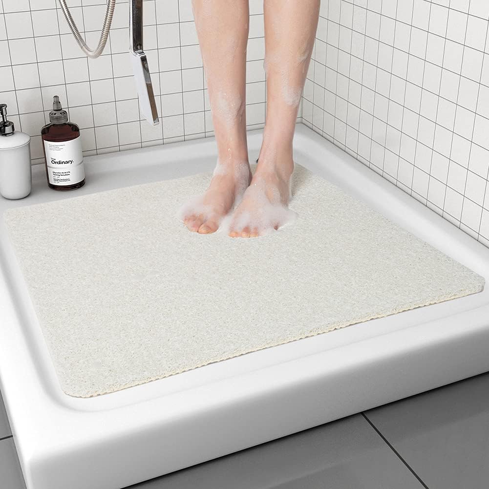 Non slip bath mat