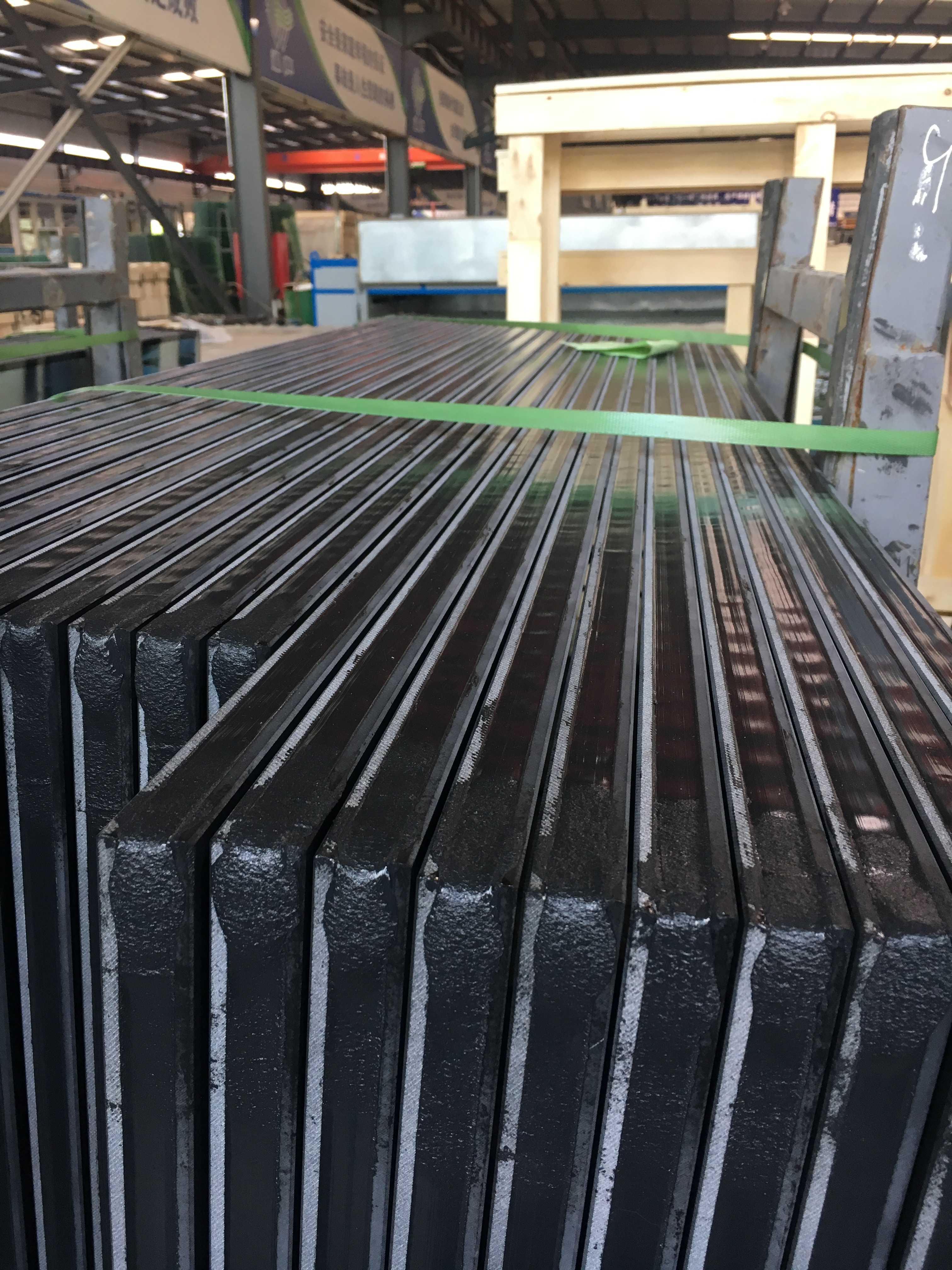 Yantai Joy Shing Glass Co.,Ltd. – mesa de comedor 2