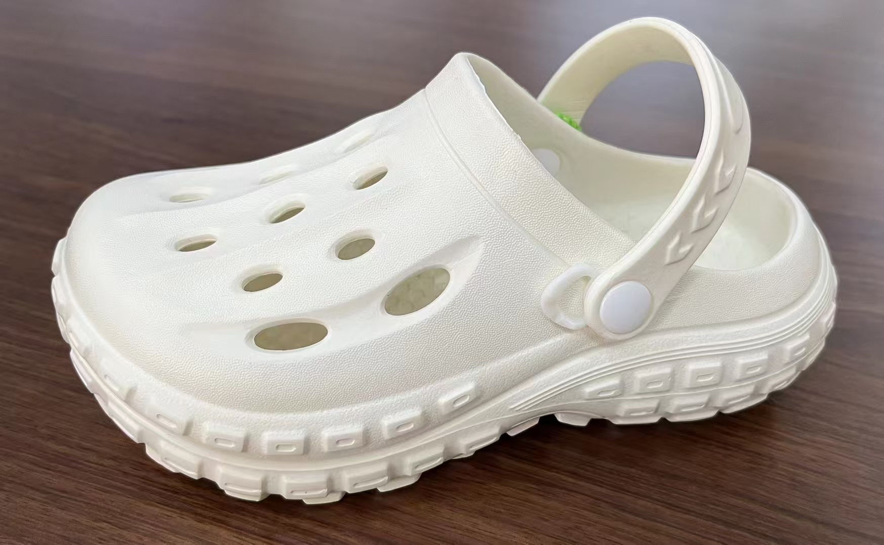 Taizhou Dingyue Shoes Co., Ltd – ropa deportiva 4