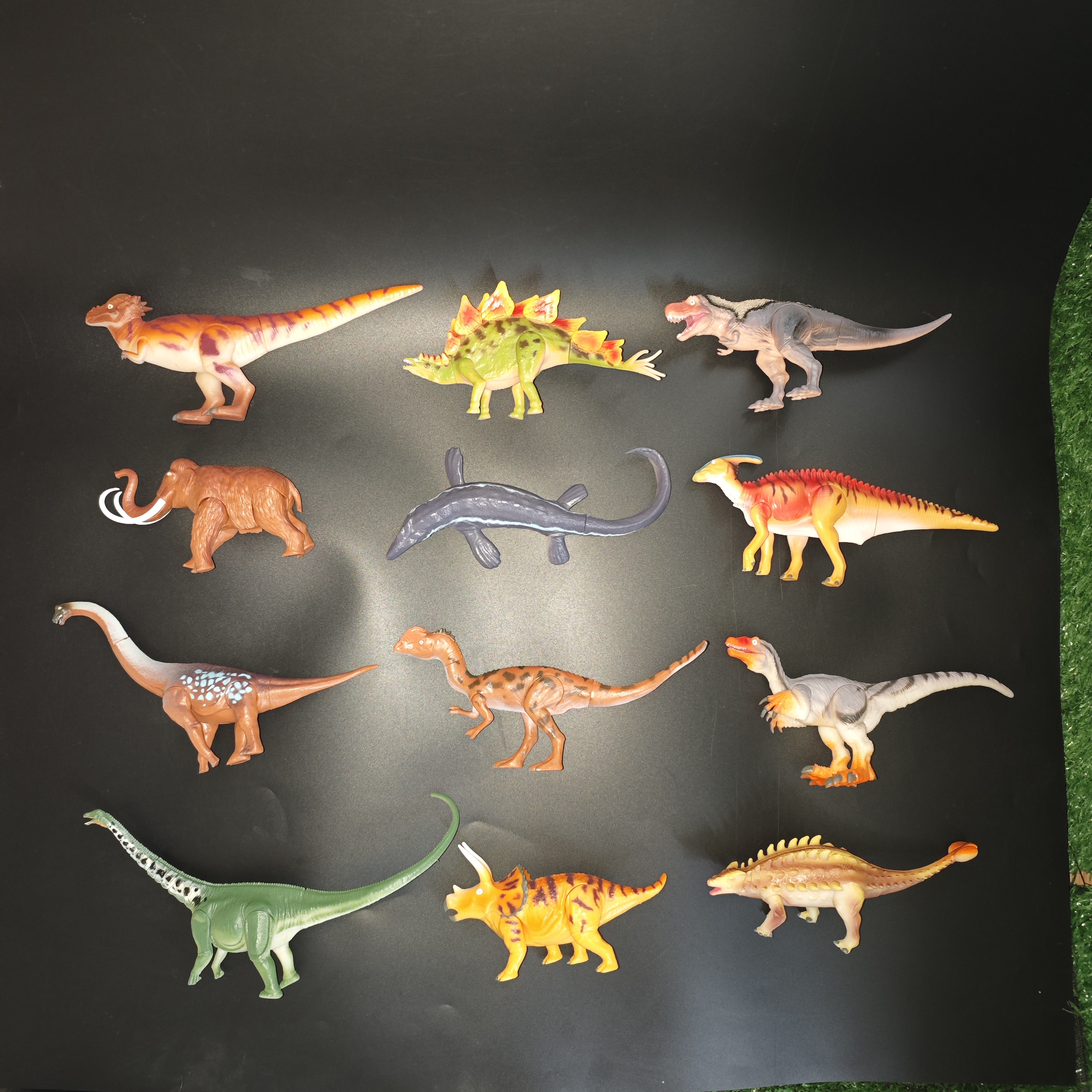wingcrown animal dinosaur toy plastic is movable