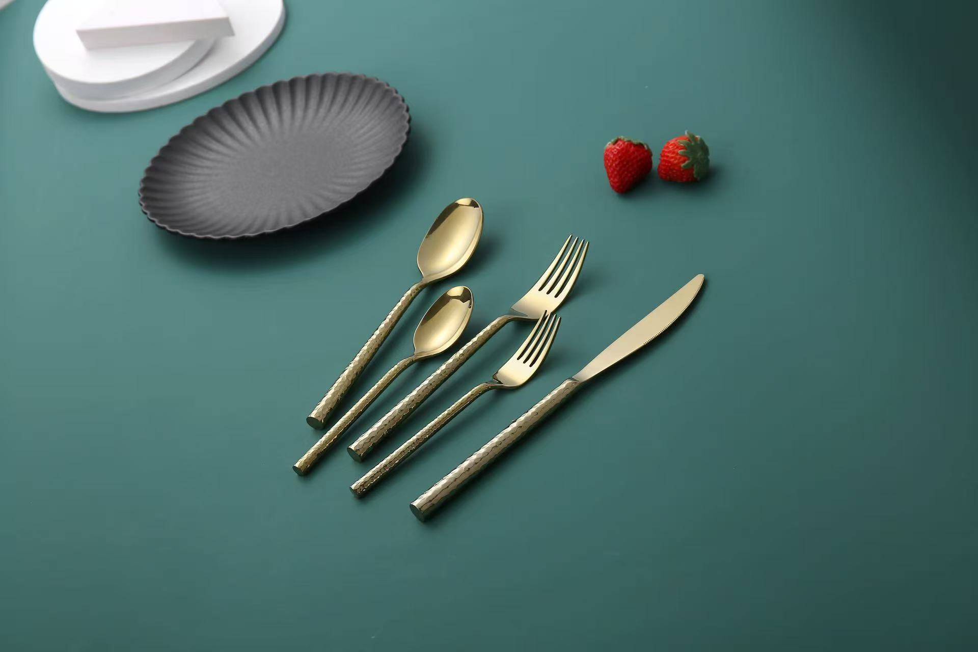 Knife and fork suit