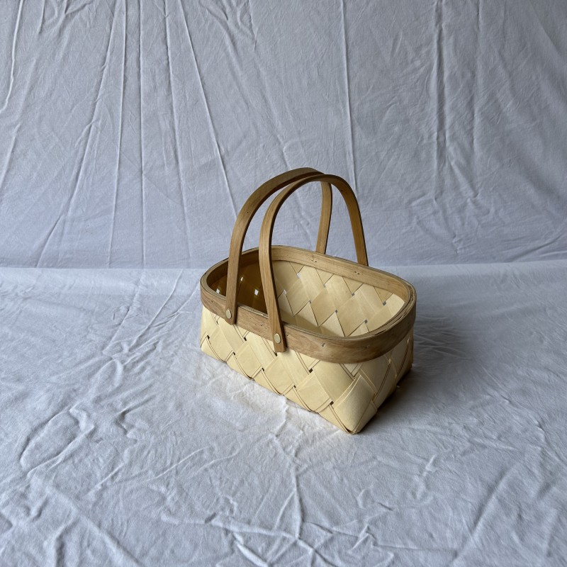Wood chip basket