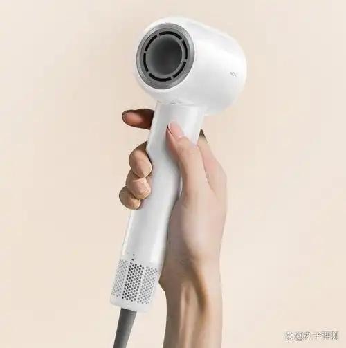 Liaoning Little Green Bull Auto New Energy Technology Co,Ltd – microondas compacto 1