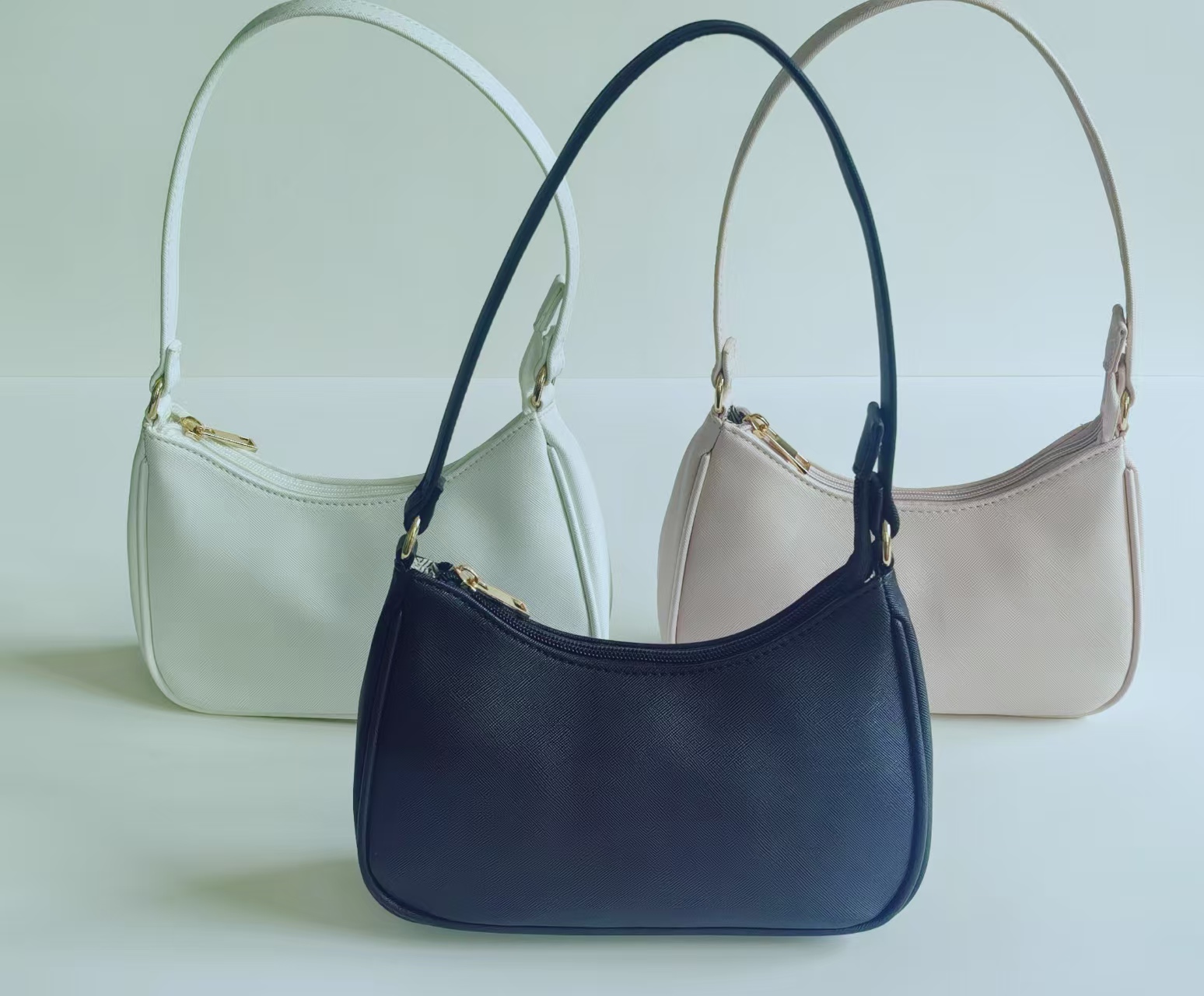 Casual shoulder bag