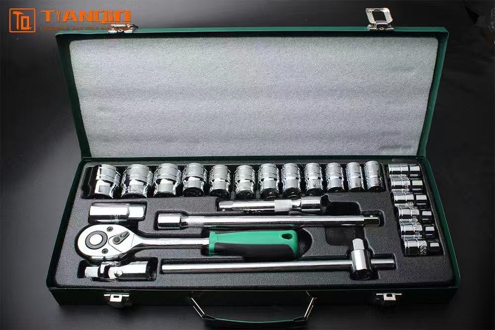 Sleeve tools + car repair