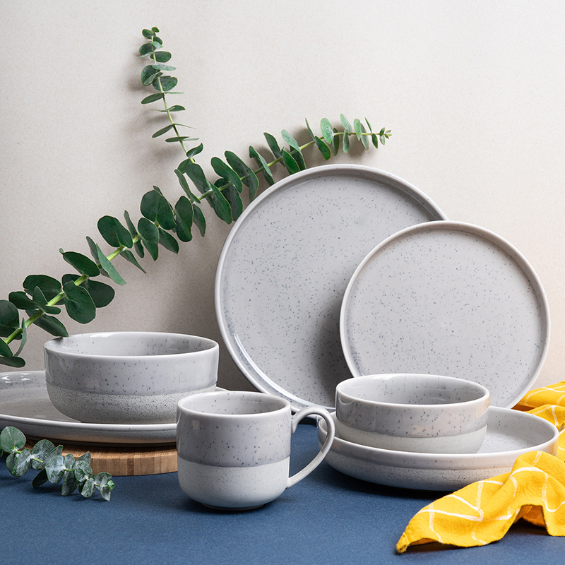 Reactive Glazed Porcelain Dinnerware