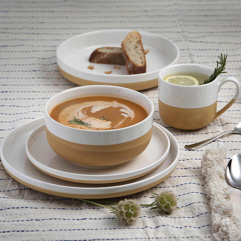 Reactive Glazed Porcelain Dinnerware