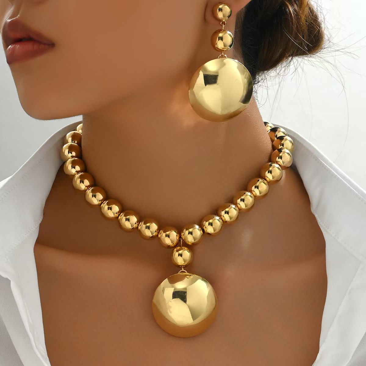 European and American fashionable personalized metal bead necklace