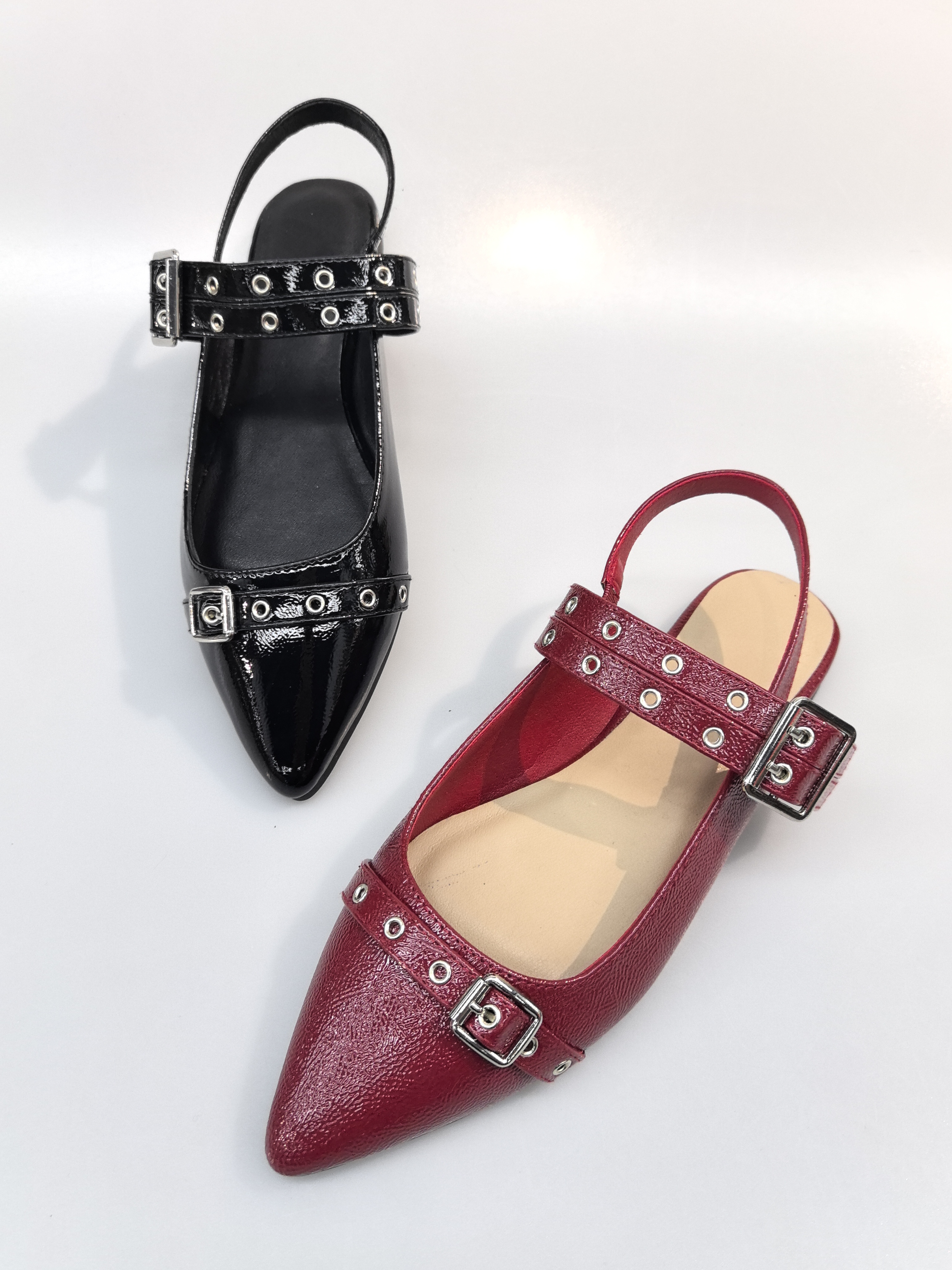 Black pointed-toe stiletto strap toe sandals