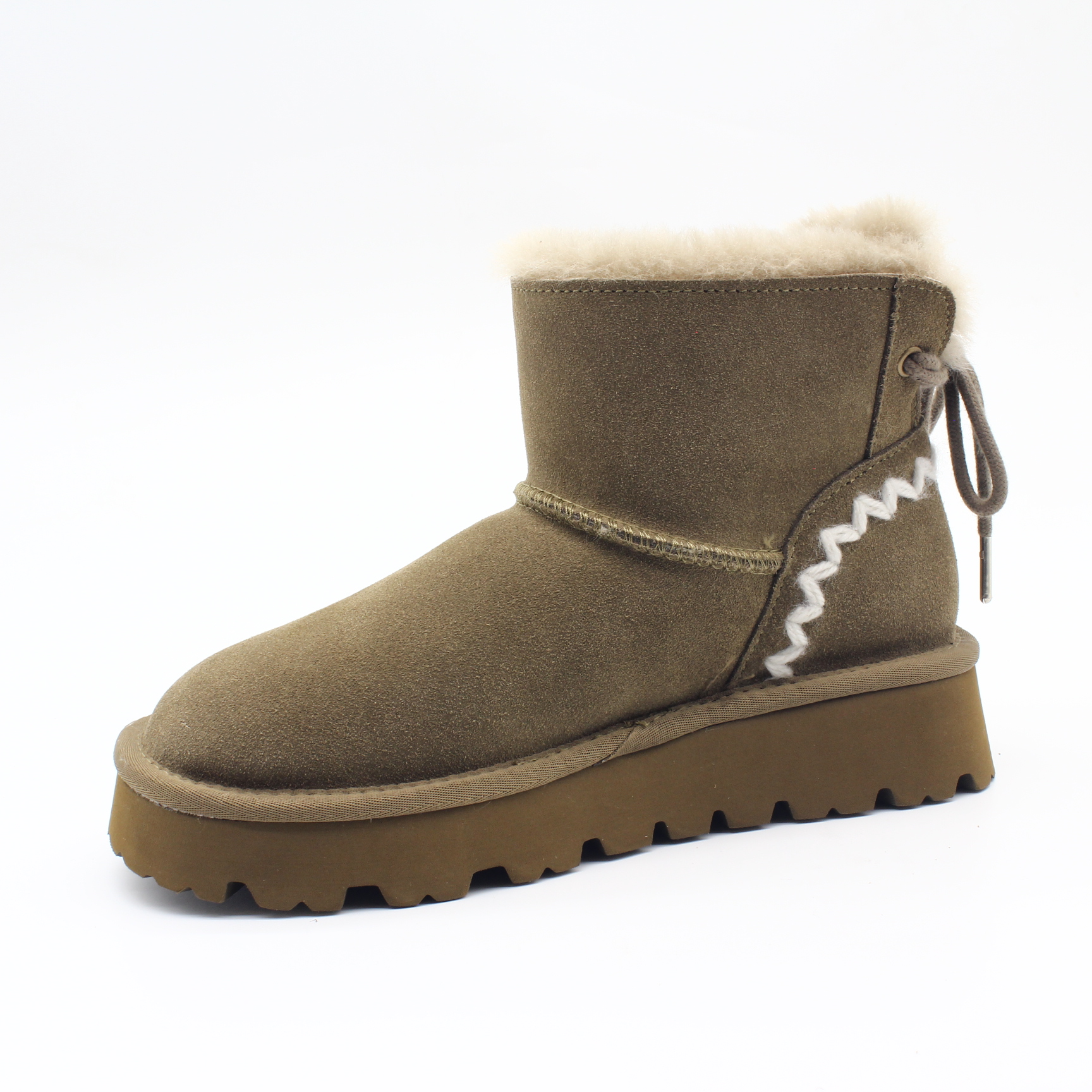 Snow boots