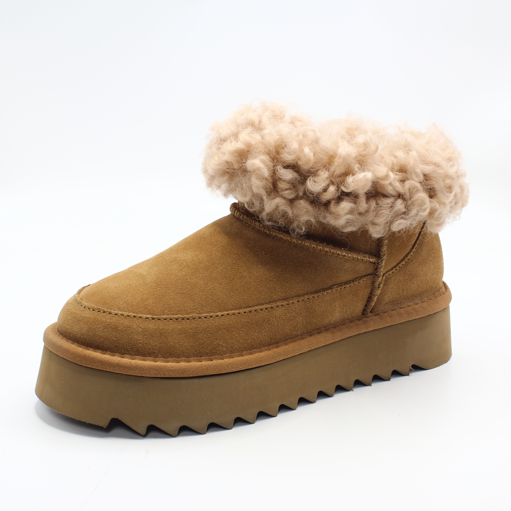 Snow boots