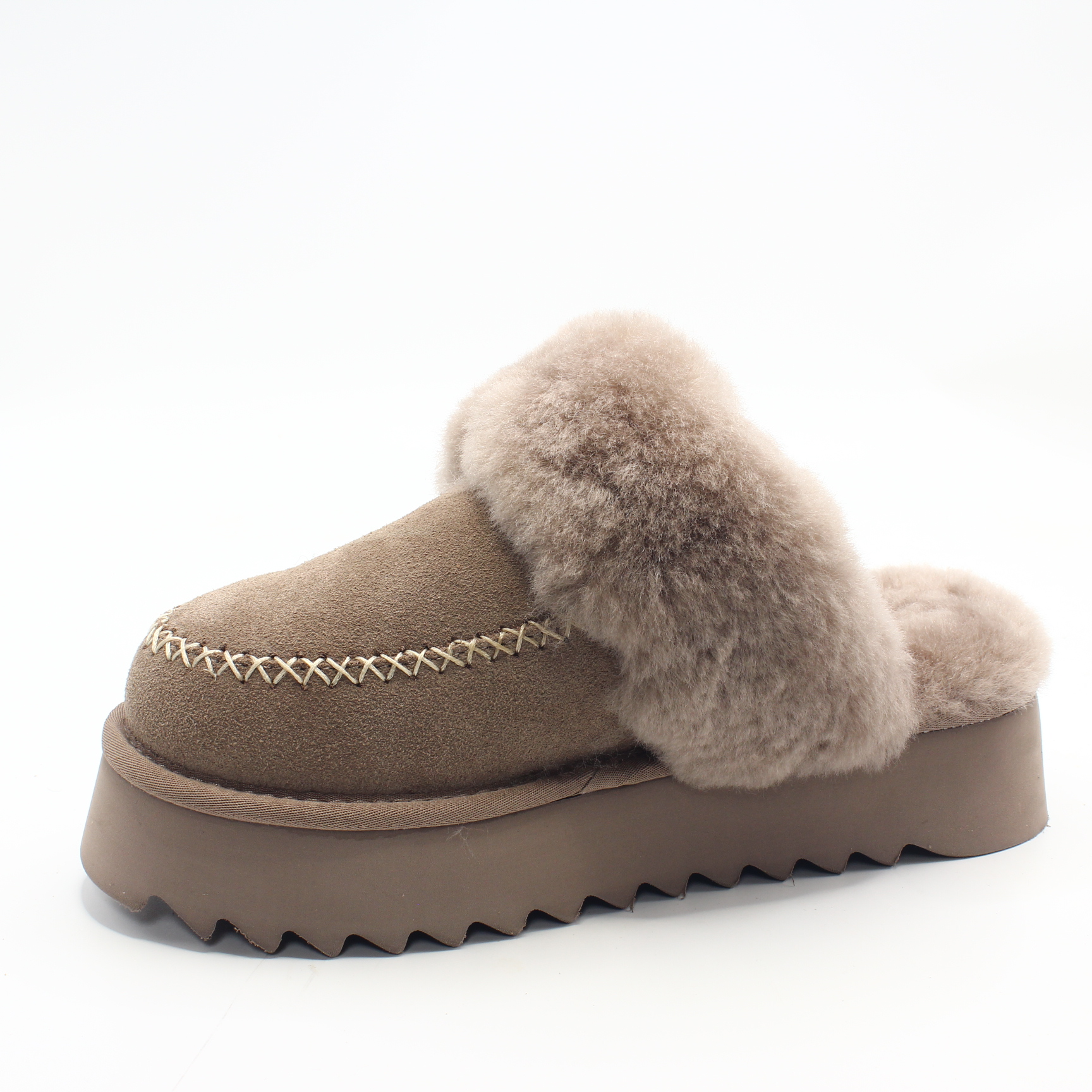 Snow boots