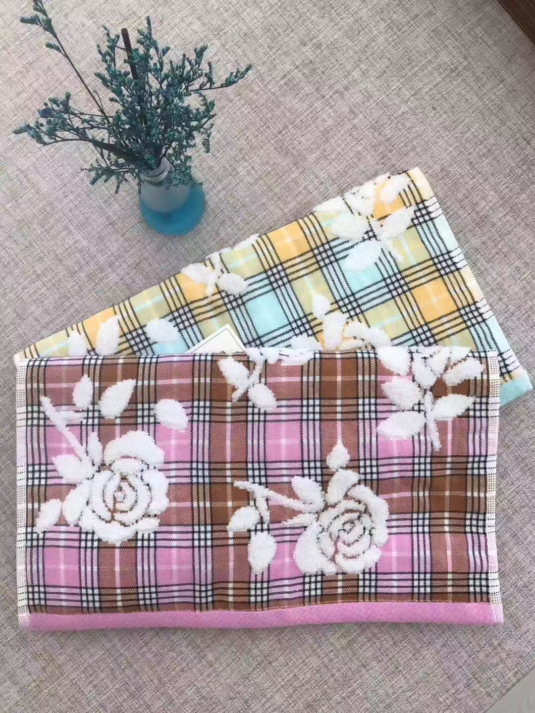 Jacquard rose plaid towel