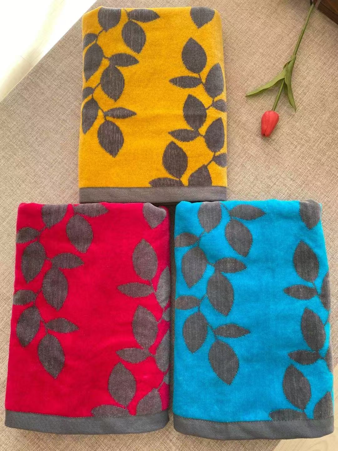 Cut velvet leaves and pure cotton bath towel