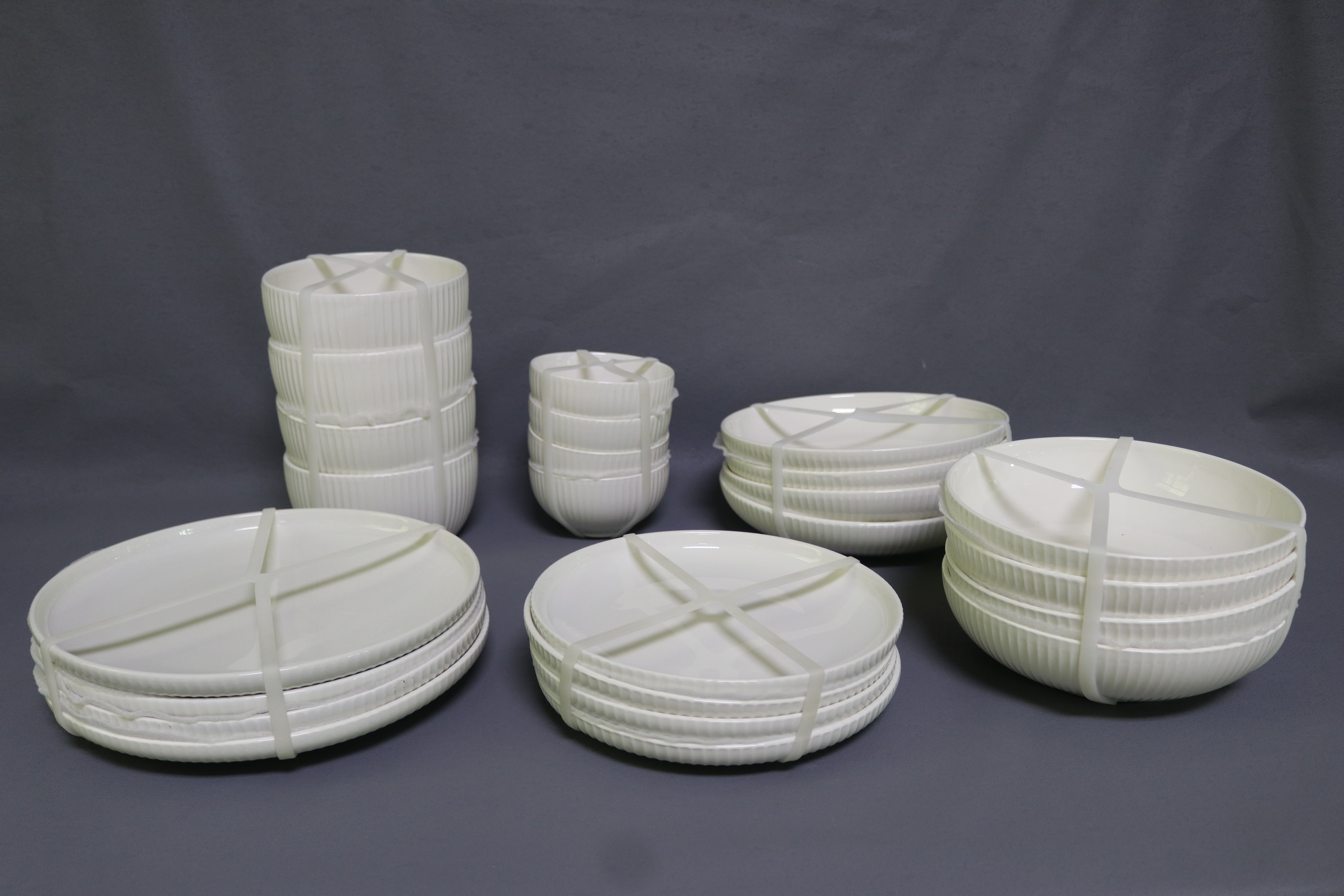 New bone china pumpkin/straight striped set with 4 tableware