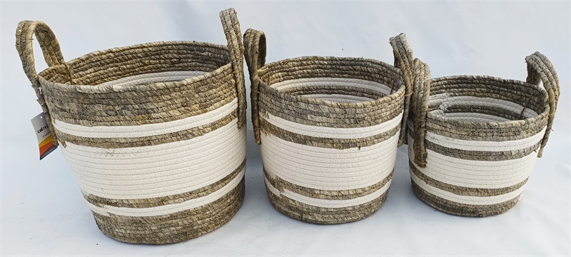 Stitched Corn-husk basket