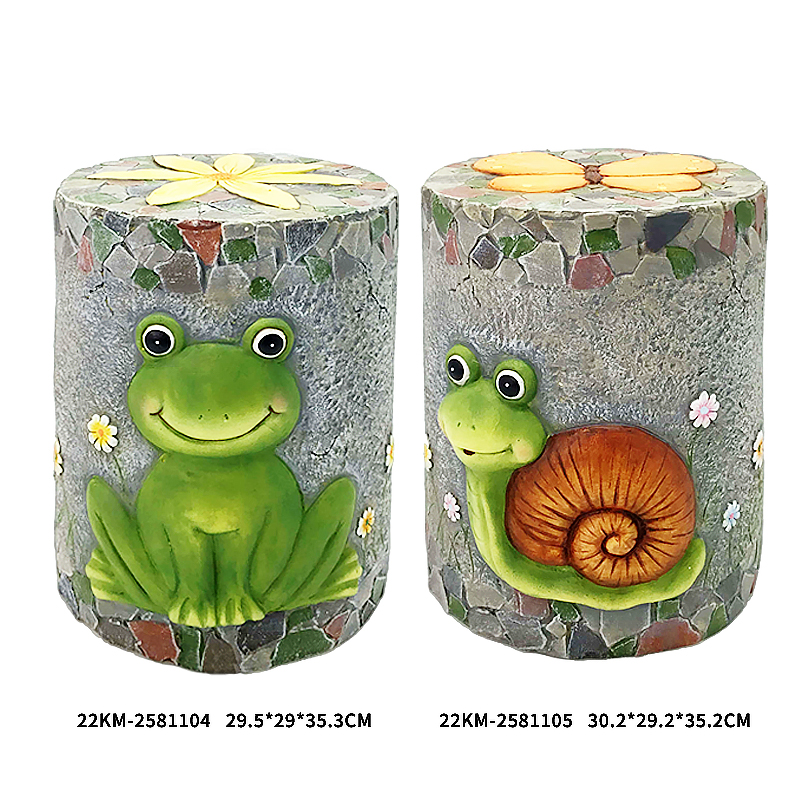Polyresin with garden decoration