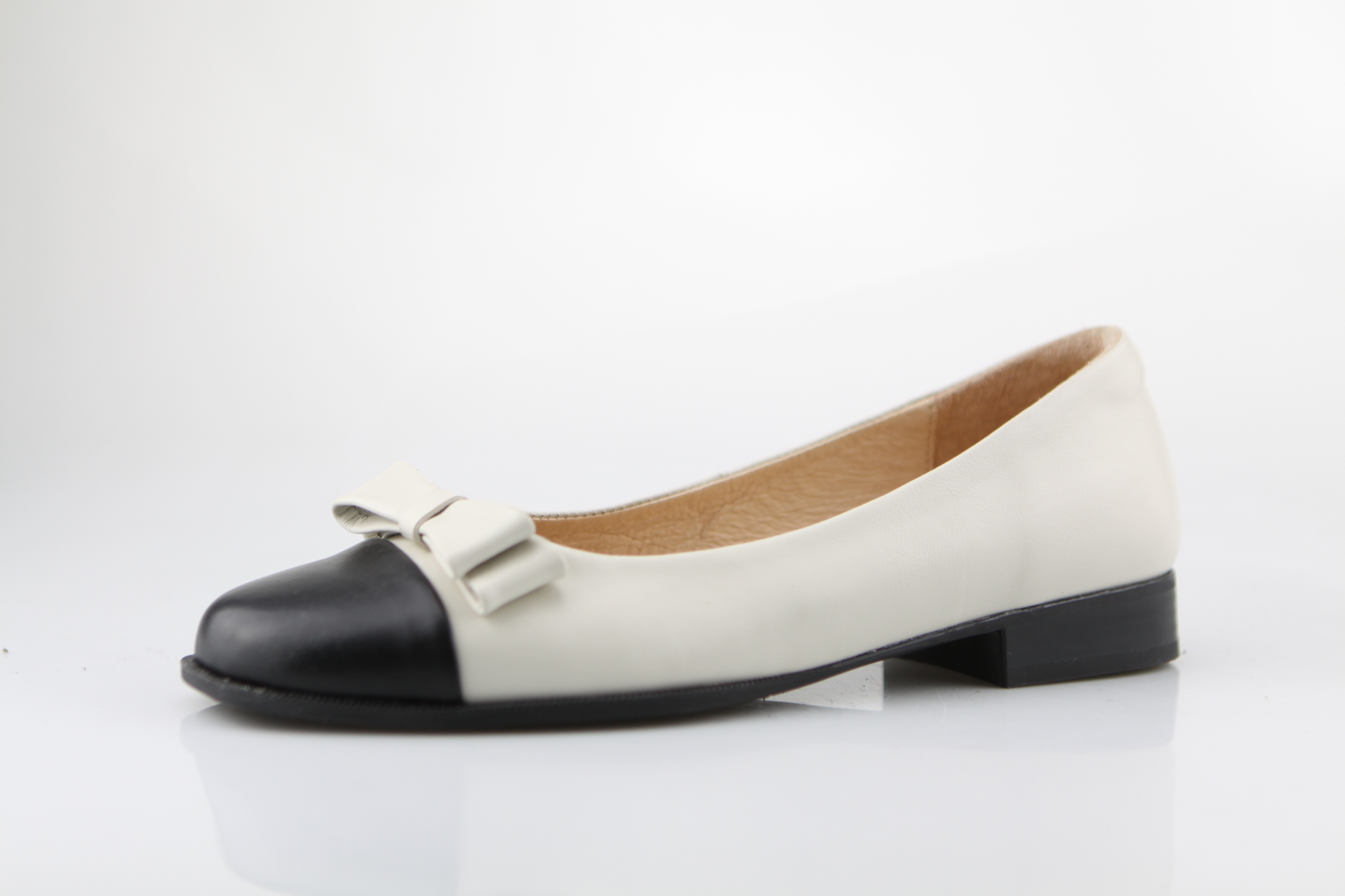 Leather Women's Flat