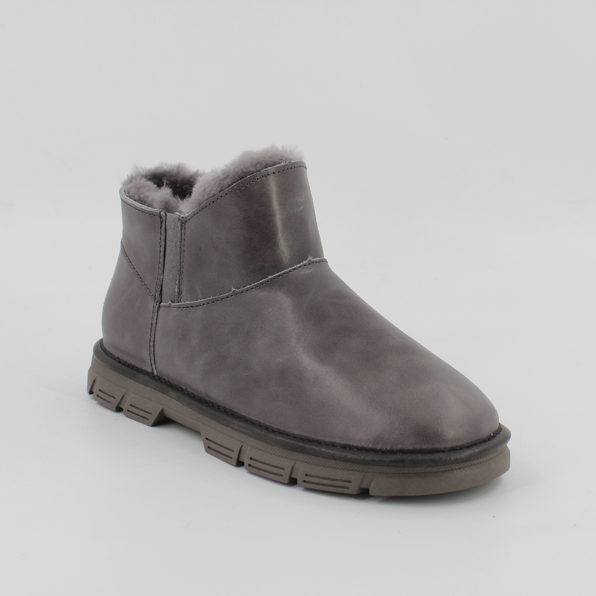 Snow boots
